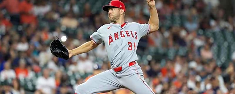 Angels&#39; All-Star Free Agent Plans to Play in 2026, Should Halos Bring Him Back?