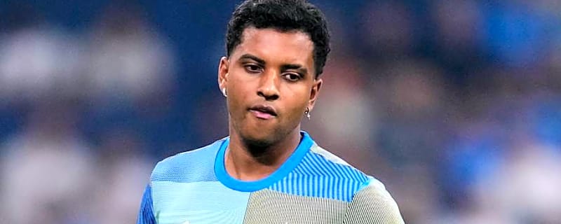 Real Madrid Transfer News: Rodrygo, Camavinga, de Leon & More - August 20, 2025