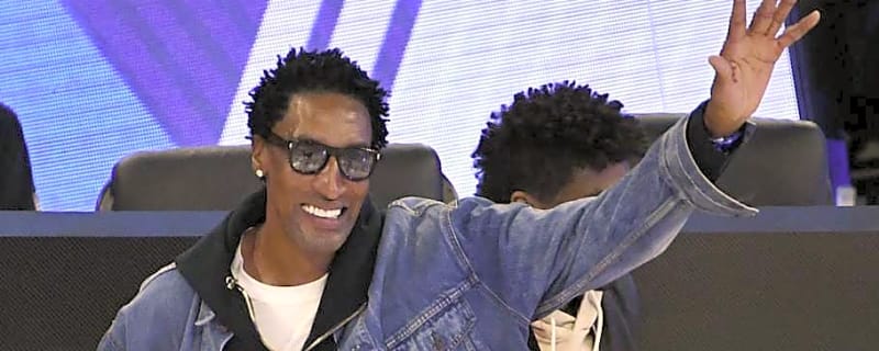 Scottie Pippen Fuels Bulls Beef with More Jabs at Michael Jordan in New Ad