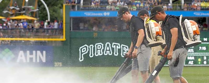 Pirates vs. Reds Starting in Rain Delay
