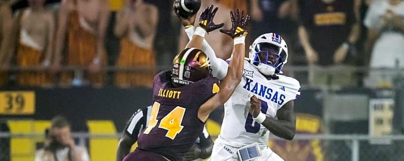 Does Keyshaun Elliott Have a Chance to Start as a Rookie?