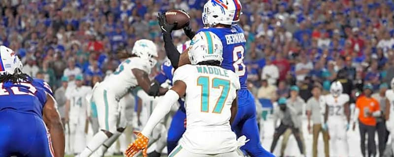 Terrel Bernard saves Bills from embarrassment with late-game interception