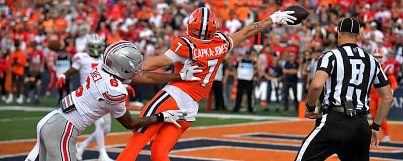 Social Media Reacts to Illinois Falling Short Against Ohio State