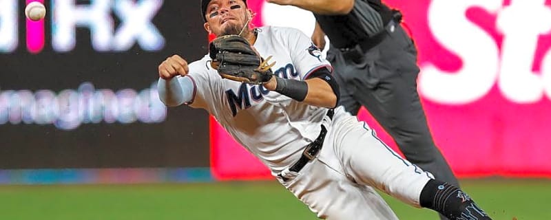 Former Miami Marlins Infielder Announces Retirement from MLB