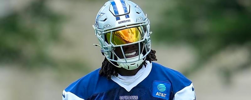 Is DeMarvion Overshown Playing vs. Eagles? Cowboys LB Says He's Back After Missing 5 Games