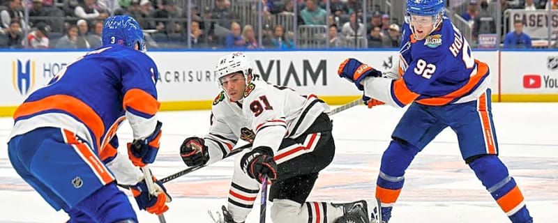 Blackhawks fall 4-1 to the  Islanders in a frustrating outing