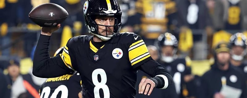 Aaron Rodgers Could Be Sending Secret Message to Steelers