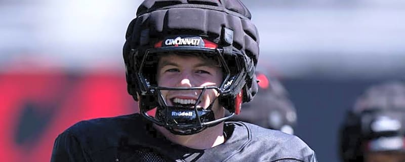 Cincinnati Bearcats LB Jake Golday Wins Weekly National Award Following Iowa State Performance