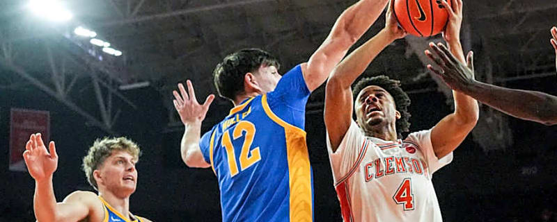 Pitt Freshman Center Enters the Transfer Portal