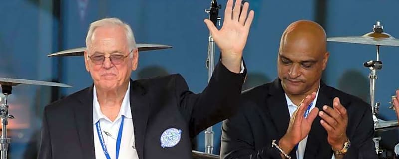 Oklahoma Mourns the Death of Football Legend Clendon Thomas