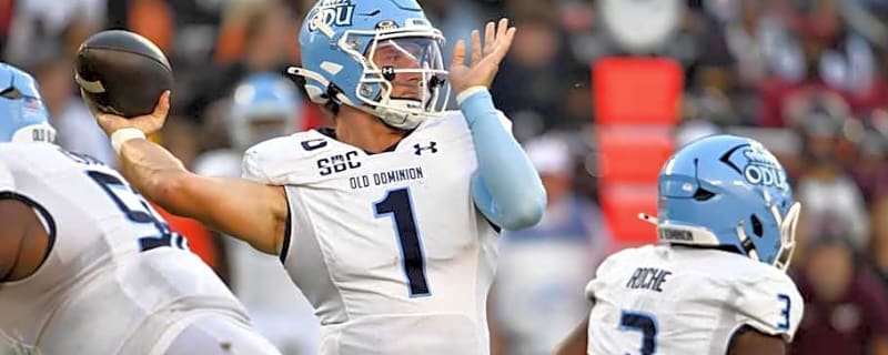 Transfer QB target emerges for Wisconsin Badgers as dual-threat star enters portal