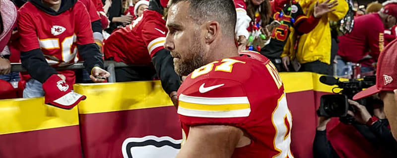 Strahan Gives Chiefs’ Kelce Retirement Advice
