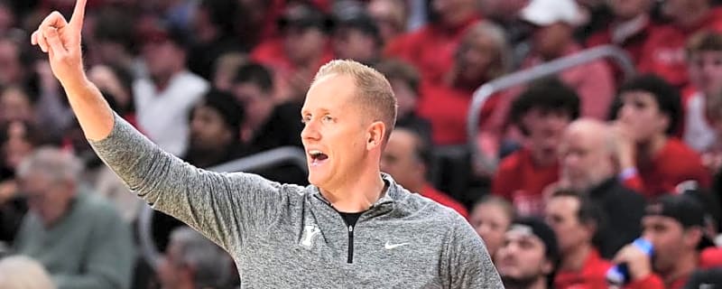 BYU Basketball's Kevin Young Linked to Chicago Bulls Job
