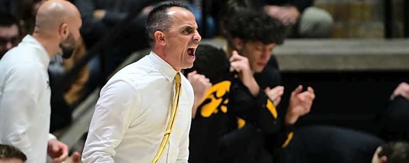 Iowa's Ben McCollum Not Worrying About March Madness Predictions