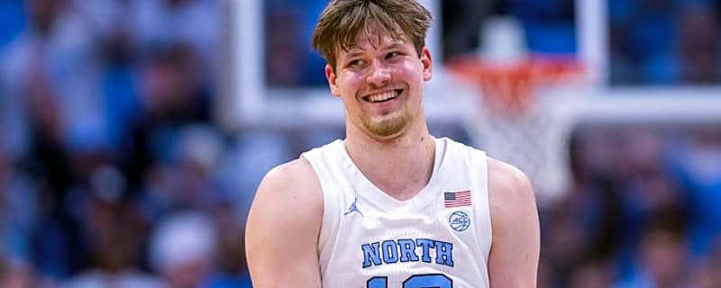 Hubert Davis Highlights Henri Veesaar in UNC's Win Over East Carolina