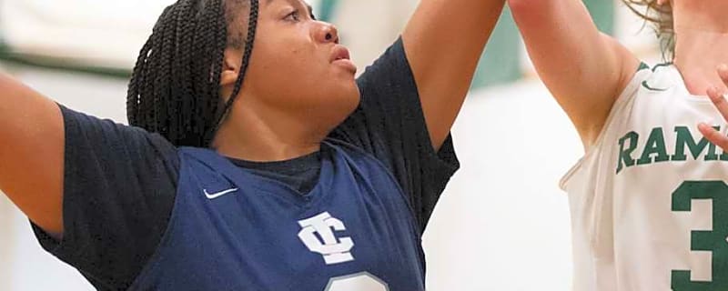 Northwestern Standout Tayla Thomas Climbs to No. 4 Nationally in Rebounding
