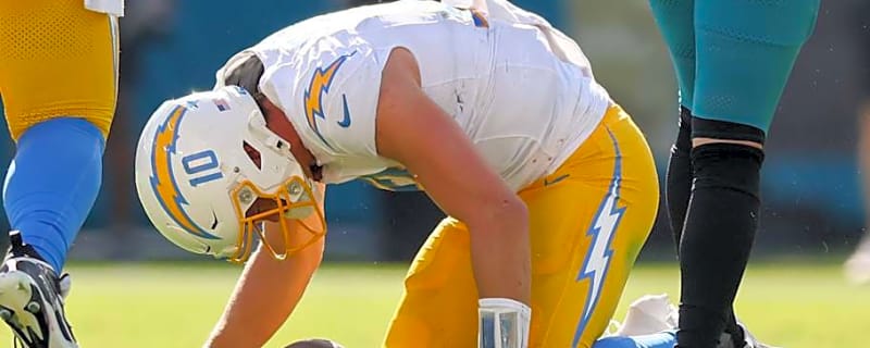 Justin Herbert was historically bad in the Chargers&#39; Week 11 loss to the Jaguars