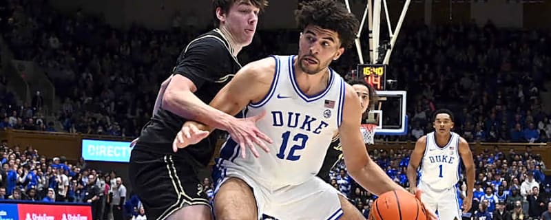 Jon Scheyer Comments on Duke Basketball Star's Humility