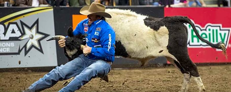 Former PRCA Steer Wrestling World Champion Announces Retirement