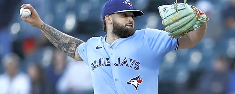 Braves Claim Former Cy Young Finalist off Waivers, Albies to 60-Day