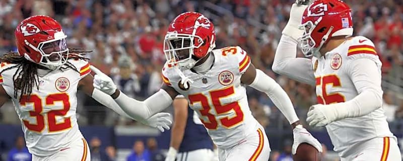 3 Chiefs Listed in Top 25 of Free Agency List