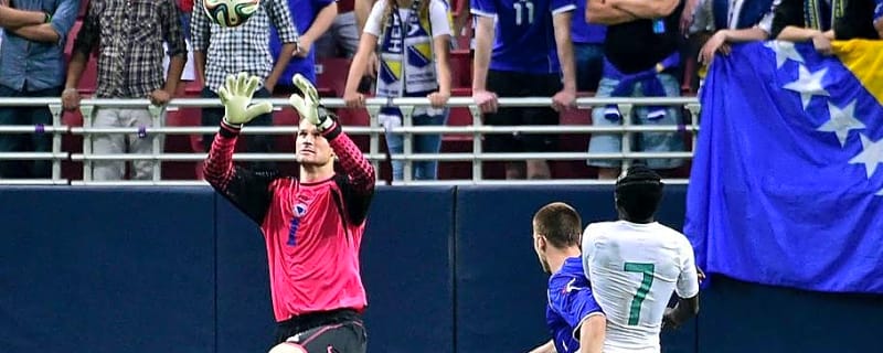 A former star soccer goalkeeper is also an Edmonton Oilers fan