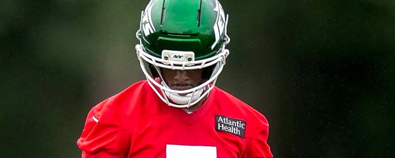 Early Geno Smith Concerns Could Leave the Door Wide Open for Jets QB Controversy