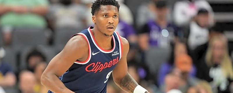 What the Clippers Should Do With Their Final Roster Spot