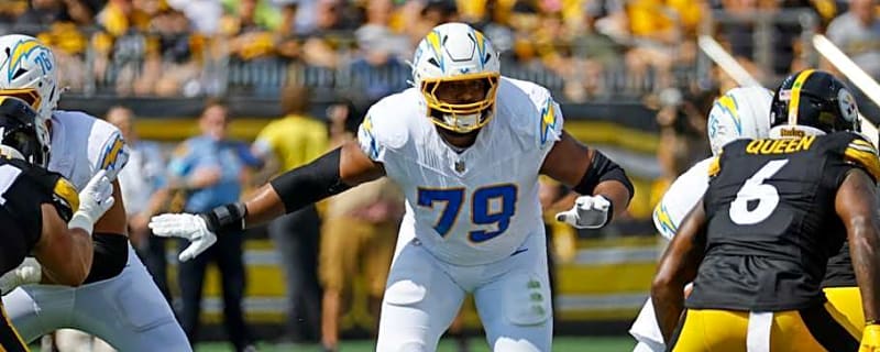 Chargers&#39; Trey Pipkins decision looks genius after scary Rashawn Slater injury