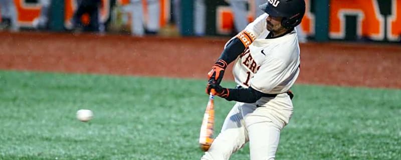 Explosive Seventh Inning Gives Beaver Baseball 7-2 Win Over Xavier