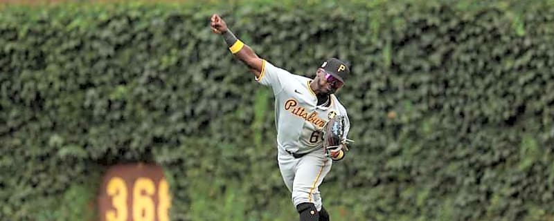 Pirates Bring Back Outfielder on Minor League Deal