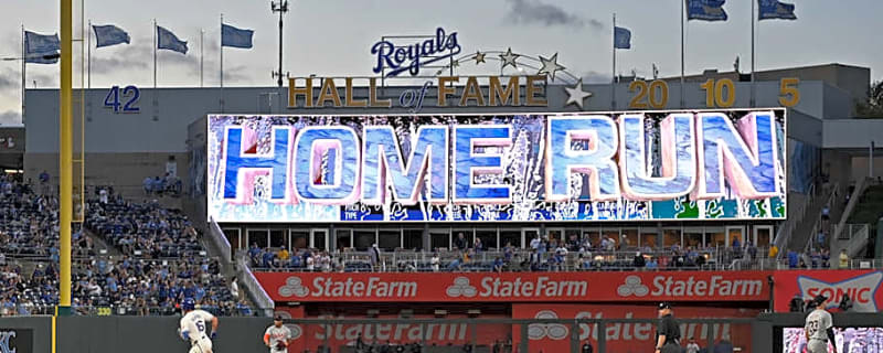 One Outfielder Royals Could Target After Harrison Bader Signs Elsewhere