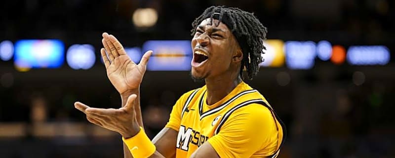 &#39;We Need him to Score&#39;: Anthony Robinson II Finds 3-Point Success Against VMI