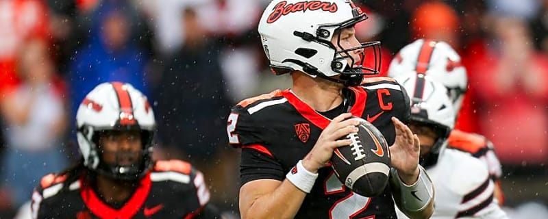 Oregon State Receive 10 Points, Remain Unranked in AP Poll After Bye Week