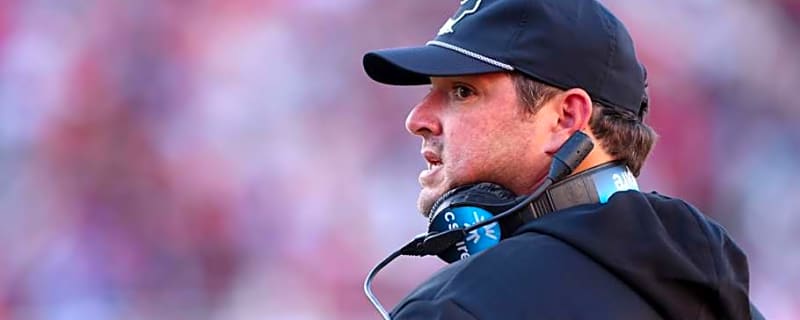 College football free agency officially underway