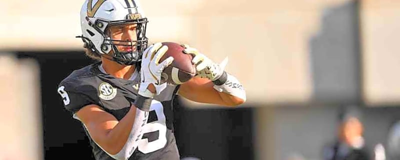 Panthers Go Surprising Route to Fix Tight End Problem in Latest Mock Draft