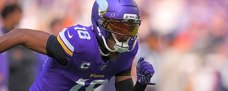 Amid struggles and criticism, Justin Jefferson has J.J. McCarthy&#39;s back