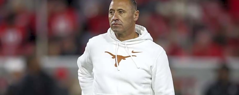 Talented Texas Longhorns Freshman RB Planning to Enter NCAA Transfer Portal