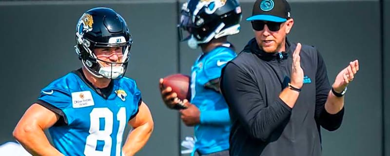 Jaguars&#39; Josh Hines-Allen Dives Into Liam Coen&#39;s Coaching Style