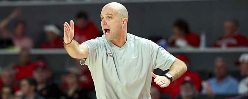Oklahoma State Lands UMass Point Guard in Transfer Portal