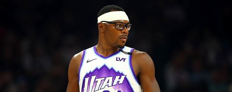 Rockets Sign Former Kentucky Star to Two-Way Contract Before Opener