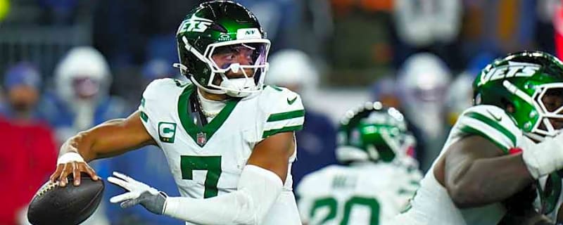 Jets Could Replace Justin Fields With 'Under-the-Radar' Free Agent QB