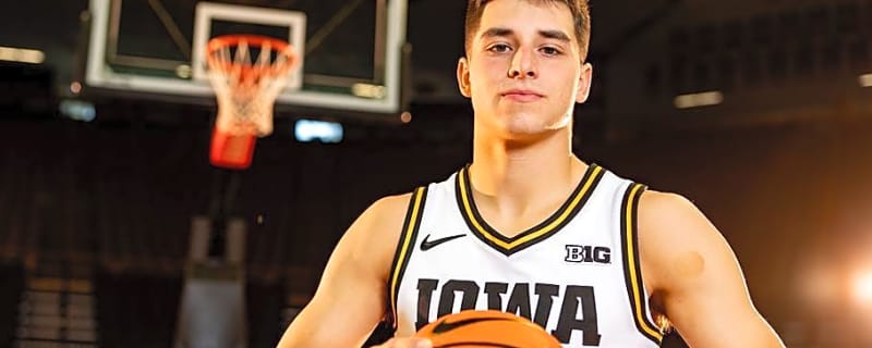 Iowa Men's Basketball: Hawkeyes Need to be Higher in Final Preseason Bracketology