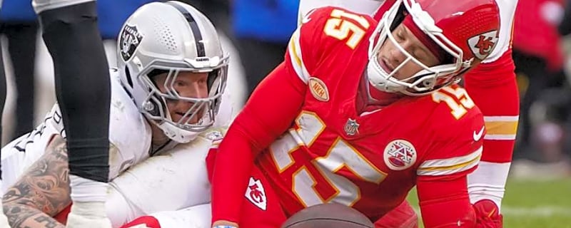 Holes in Chiefs&#39; Armor Give the Raiders a Chance