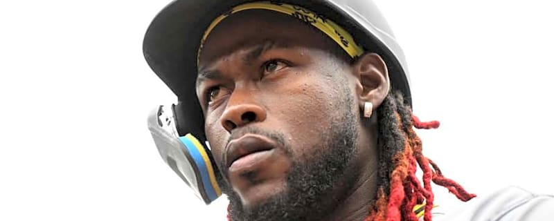 Pirates' Oneil Cruz Challenging Himself Early in Spring Training