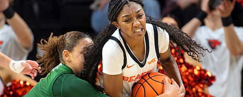 Ducks Blow Out Beavers 96-73 in Women&#39;s Basketball Rivalry Game