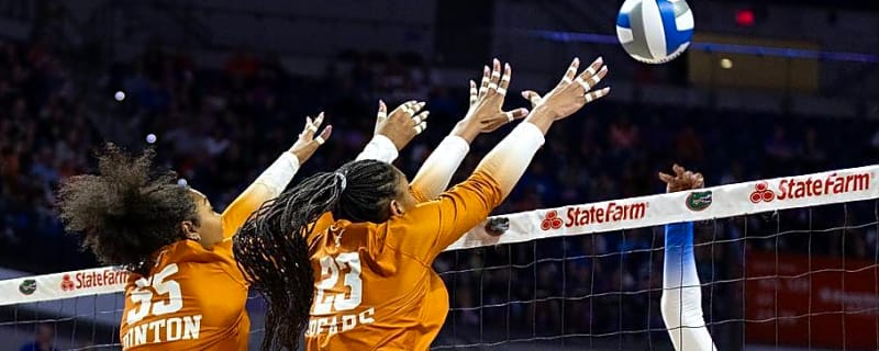 Texas Volleyball Scores Top-10 Win at Moody Center to Even Record
