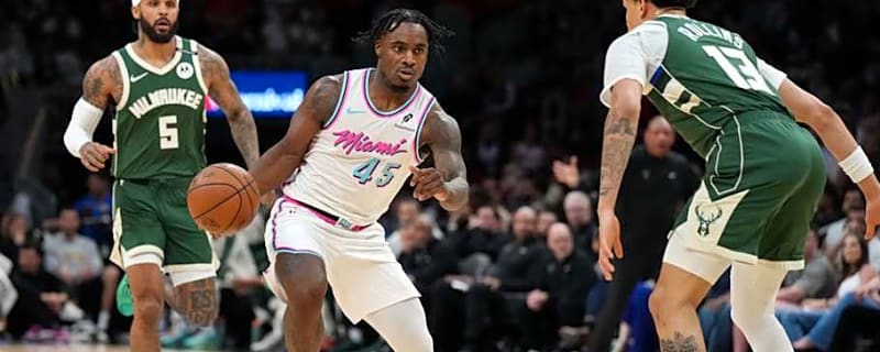 Bucks Guard Exits Thunder Game with Eye Injury