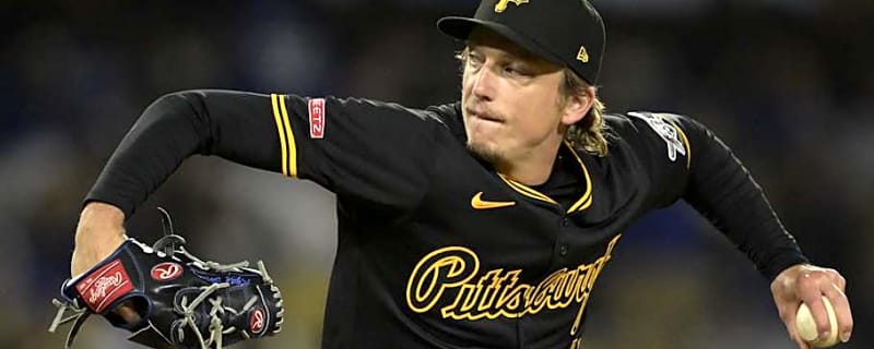 Injured Pirates Reliever Gets Clubhouse Locker vs. Giants