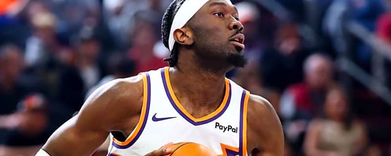 Suns Reveal Interesting Starting Lineup Move vs Hornets